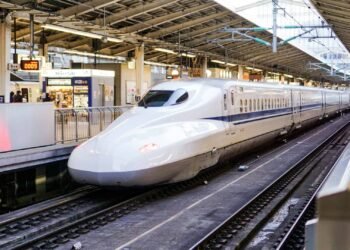 The Whole Information to Experiencing the Shinkansen Top-Velocity Trains in Japan
