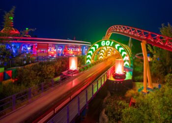 When Will Pre-Arrival Lightning Lanes Get started at Disney Global?