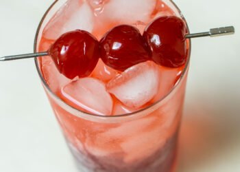 Grimy Shirley – A Shirley Temple for Grown-Ups