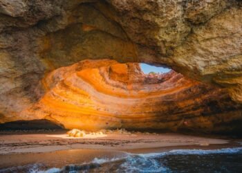 Benagil Collapse 2024 – New Laws, Useful Pointers & The Perfect Excursions