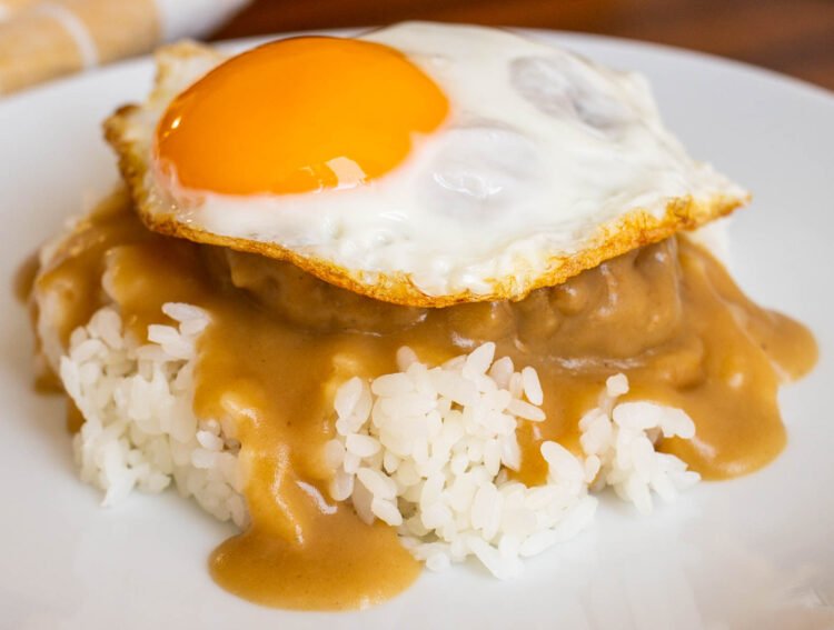 Loco Moco: Loopy Scrumptious Breakfast Dish