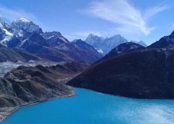  The difficult 3 Passes Trek within the Everest area