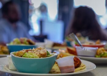 Eating on Alberta Road | Discover Edmonton