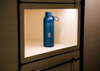 HX declares partnership with Ocean Bottle to battle marine plastic air pollution