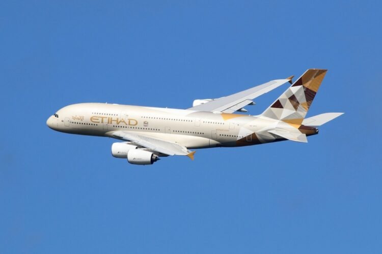 Etihad Airlines provides 4 weekly flights to Jaipur, India