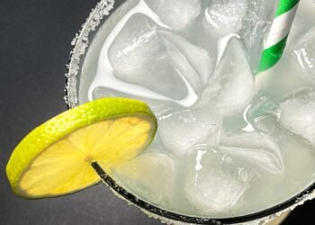 Crafting the Easiest Margarita: A Cocktail Vintage