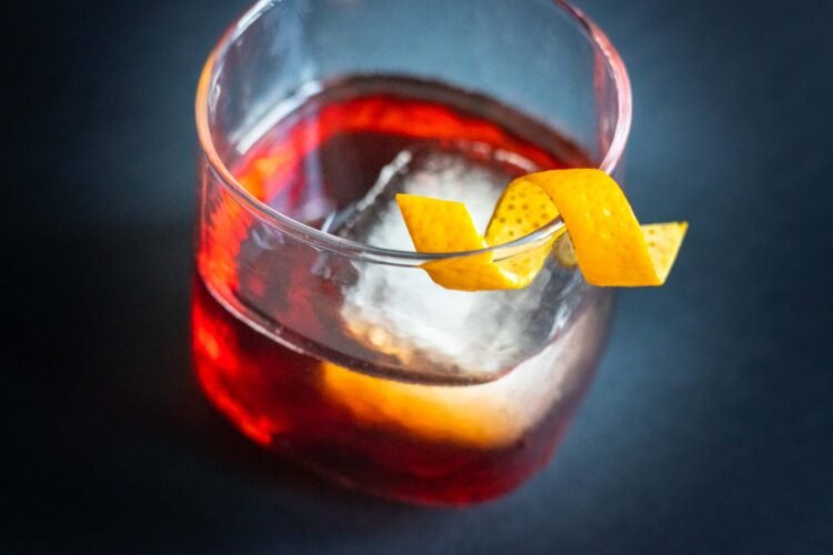 Negroni Sbagliato: Sparkly Summer time Spritz