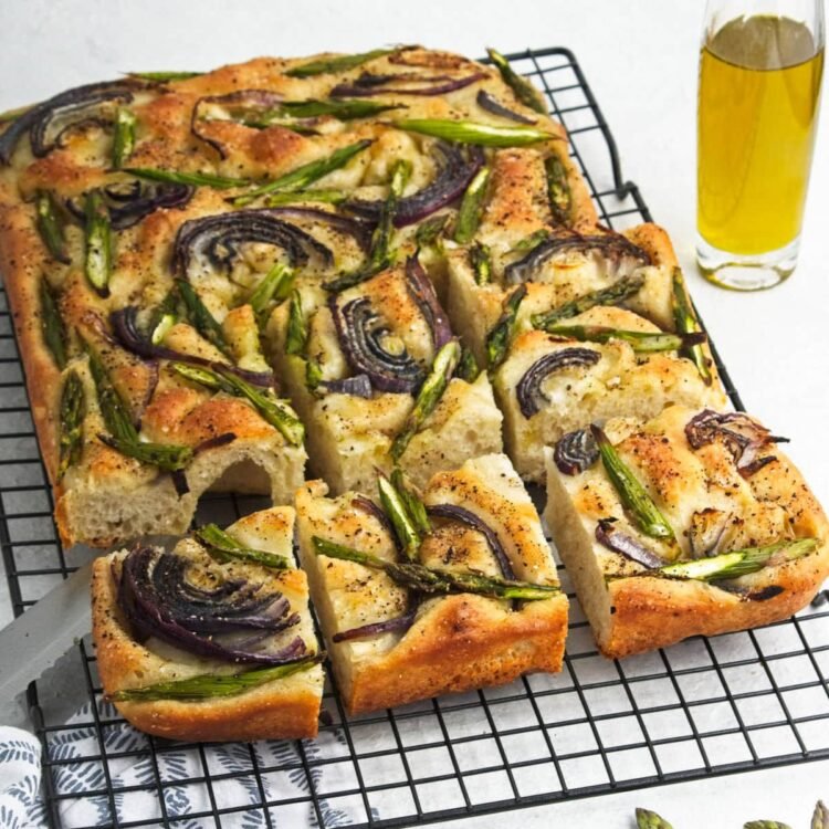 Fluffy Focaccia Bread Recipe – Meals Amusing & Far flung Puts
