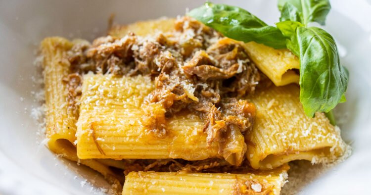 Pasta alla Genovese: A Neapolitan Vintage