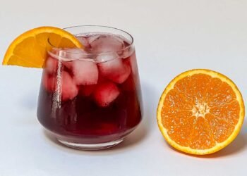 Tinto de Verano: Spanish Summer time Cocktail