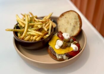 Perfect & Worst Burgers at Disneyland