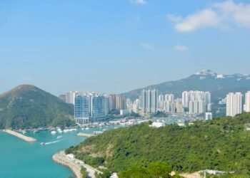 Touring with Buddies: The best way to Keep away from Crisis