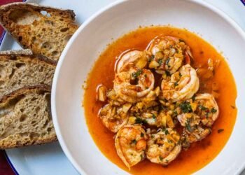 Garlic Shrimp with a Tasty Kick