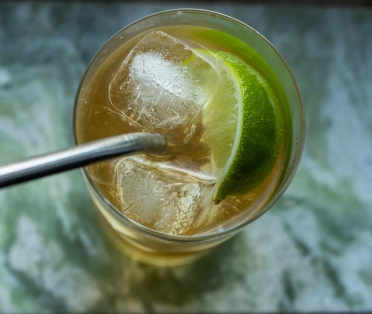 Crafting the Superb Whiskey Ginger at House