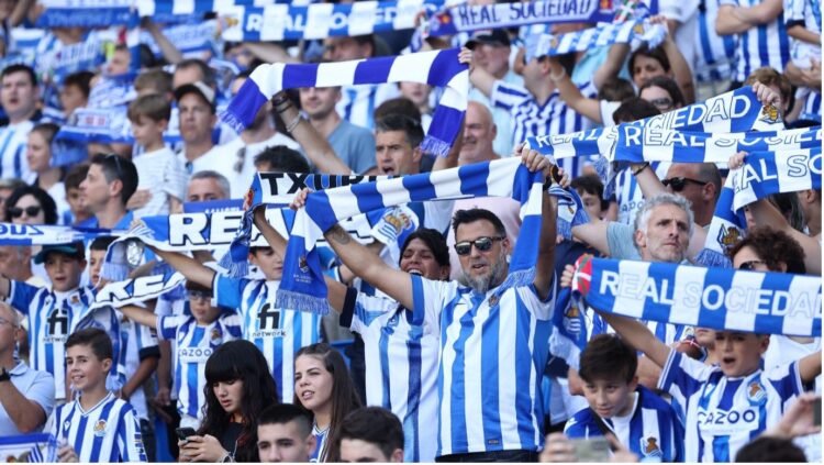 Mix a Town Commute in Spain with an Thrilling Los angeles Liga Soccer Fit