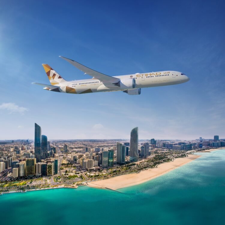Etihad Airlines gifts its time table for summer time 2025