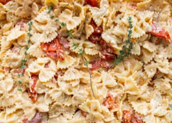 Baked Feta Pasta: A Meatless Surprise