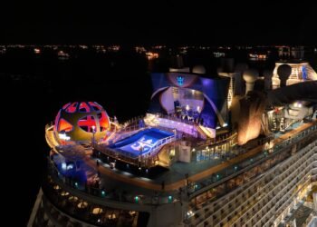 Royal Caribbean Team sponsors first Yatsushiro Cruise Pageant