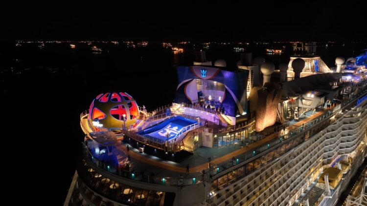 Royal Caribbean Team sponsors first Yatsushiro Cruise Pageant