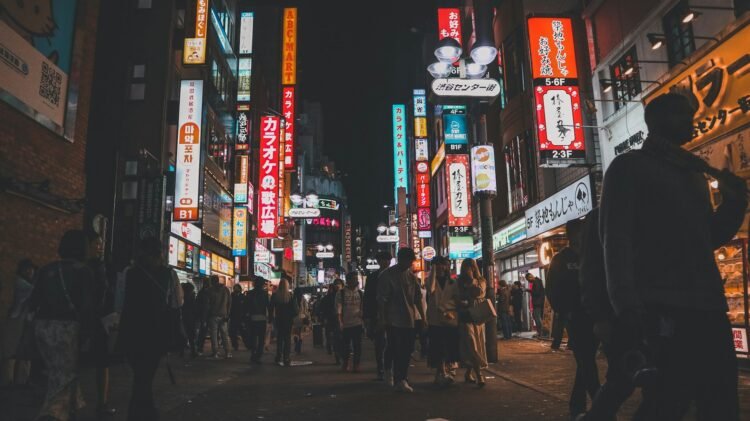 A Information to Nightlife in Shibuya and Shinjuku, Tokyo