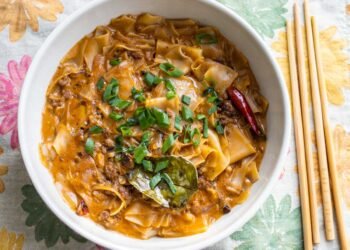 A Style of Thailand at House: Thai Panang Curry Noodles