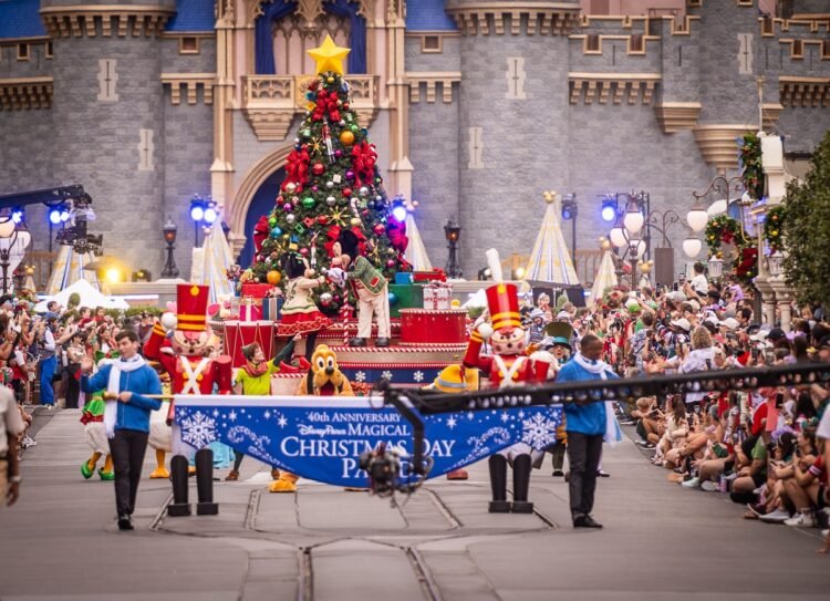 See Mickey’s As soon as Upon a Christmastime Parade for “Loose” All the way through Days at Magic Kingdom
