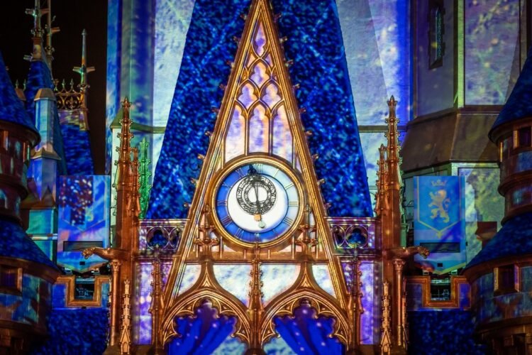 Disney International Extends Vacation Hours with Middle of the night in Magic Kingdom!