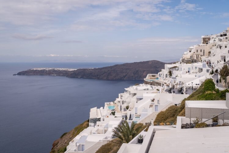 A Information to Ecotourism in Santorini