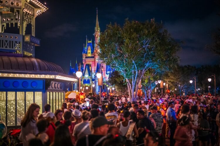 Absolute best & Worst Days to Talk over with Each and every Park at Disney International in 2024-2025
