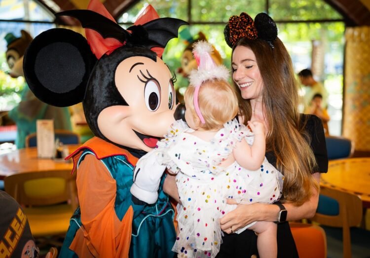 Trio of Christmas Persona Eating Stories Coming to Disneyland for 2024 Vacation Season