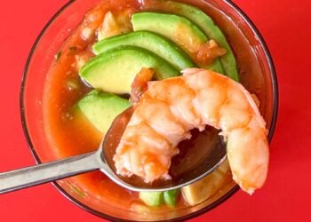 Mexican Shrimp Cocktail: Bursting with Taste