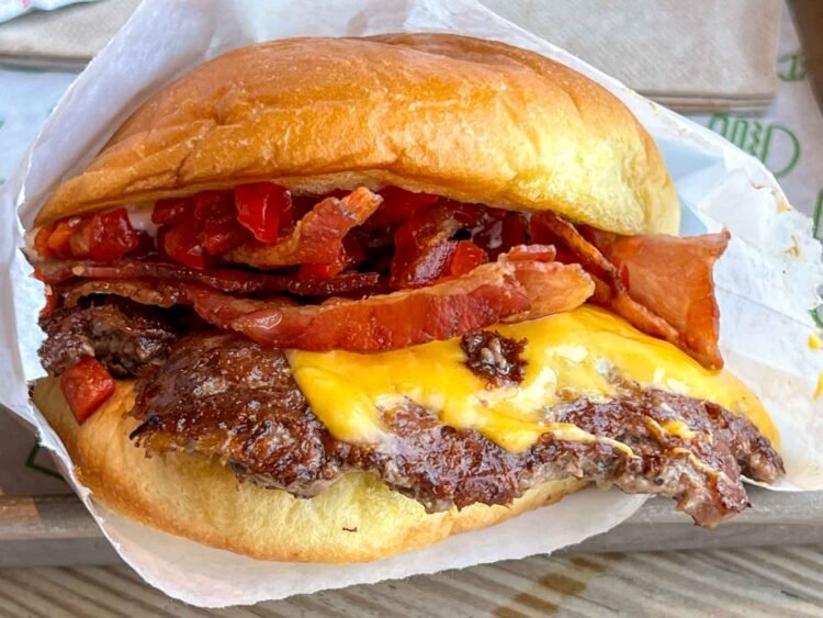10 Superior Burger Joints in NYC