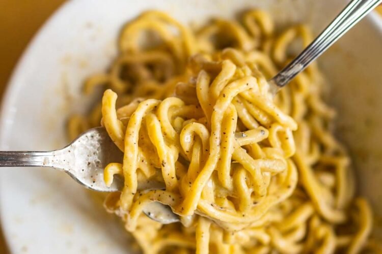 Uncover Italy’s Favourite 3 Component Pasta