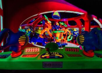 Dynamic Price tag Pricing Debuts at First Disney Parks…Will Disney Global Apply?