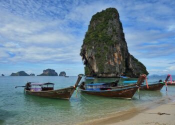 From Backpack to Base Camp: The right way to Settle and Thrive as an Expat in Thailand