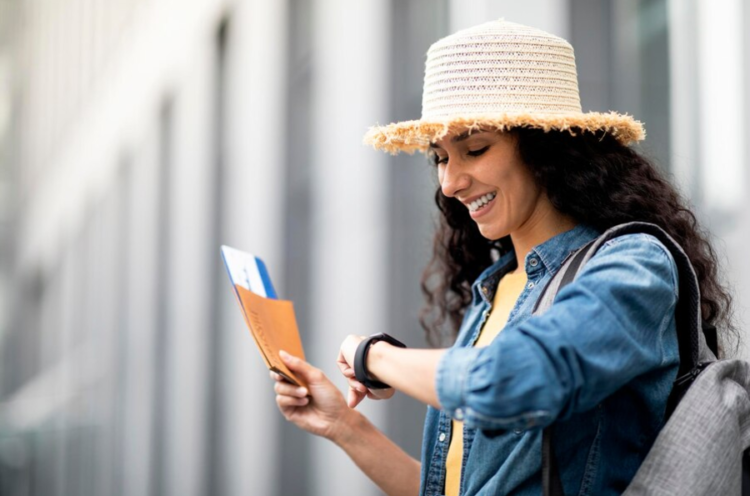 Staying Hooked up and Rigidity-Unfastened Whilst Touring: The Position of eSIMs and Airbnb Control Services and products