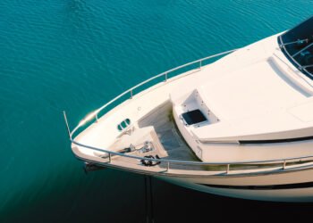How you can Make a selection the Proper Yacht Constitution Staff for Your Subsequent Crusing