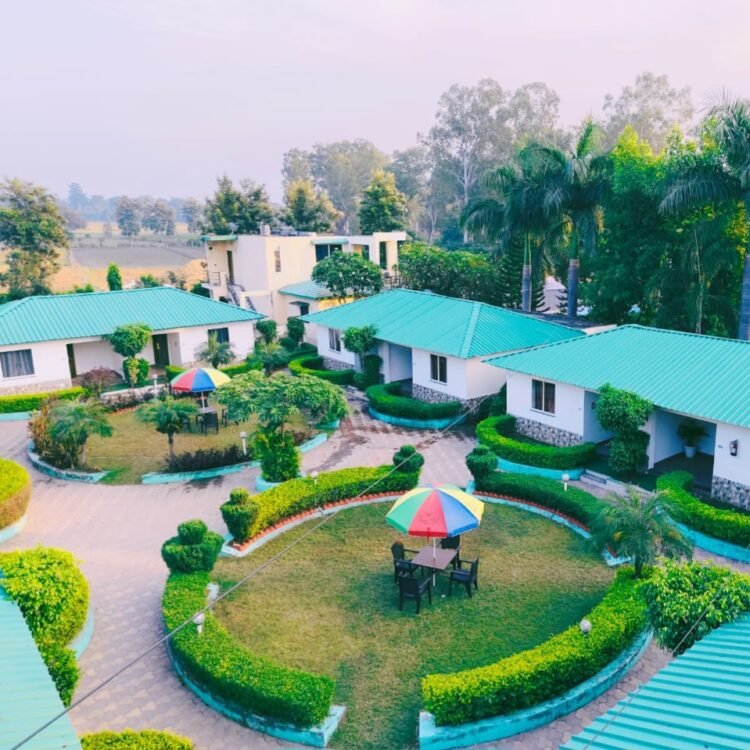 Royals Moonlight Inns ties-up with Travedise International