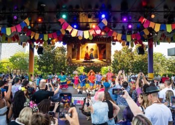 ¡Celebración Encanto! Sing-Alongside at EPCOT Prolonged