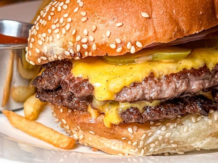 11 Tasty Burgers in NYC