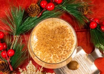 Eggnog Recipe- Decadently Scrumptious and Ridiculously Simple
