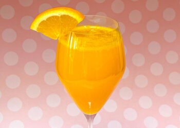 Mimosa Cocktail: Higher with Cointreau
