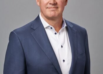 Expedia Staff names former meantime eBay CEO as new CFO