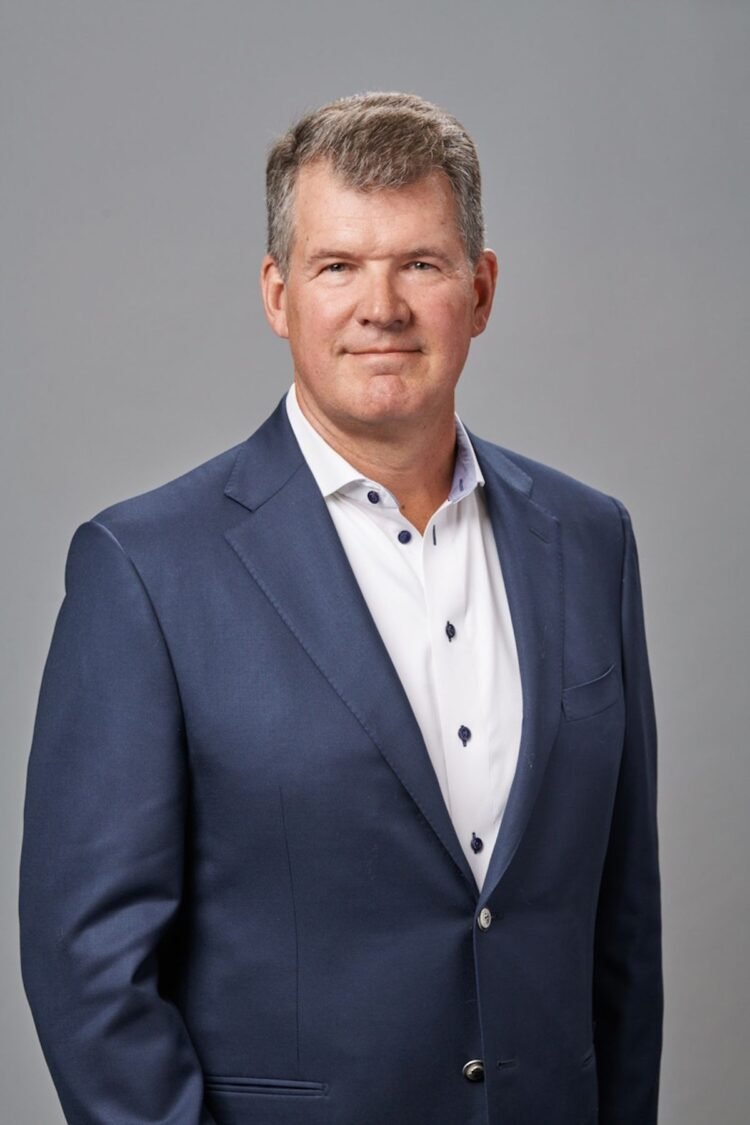 Expedia Staff names former meantime eBay CEO as new CFO