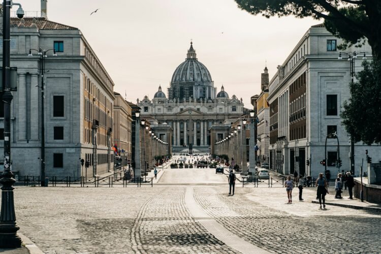 Best 10 Christian Websites in Rome: Historic Church buildings, Catacombs & Vatican Landmarks