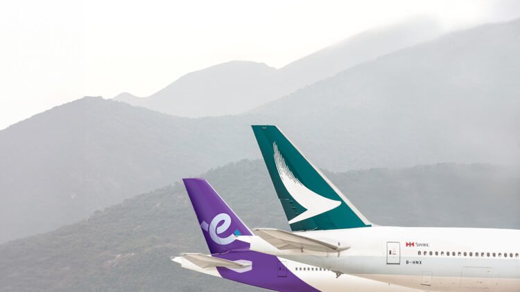 The Cathay Crew surpasses the100,000-passenger milestone on a unmarried day