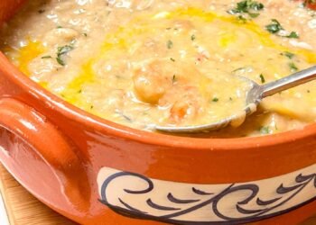 Shrimp Acorda: Pleasant Portuguese Soup