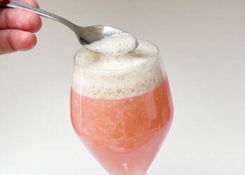 Bellini: Completely Peachy Glowing Cocktail