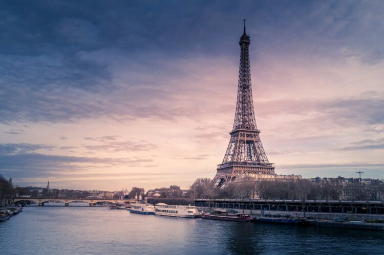 Ultimate-Minute Travel to Paris: Pointers for a Pressure-Loose Getaway