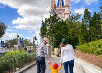 Satisfied New 12 months 2025 from the Brickers!